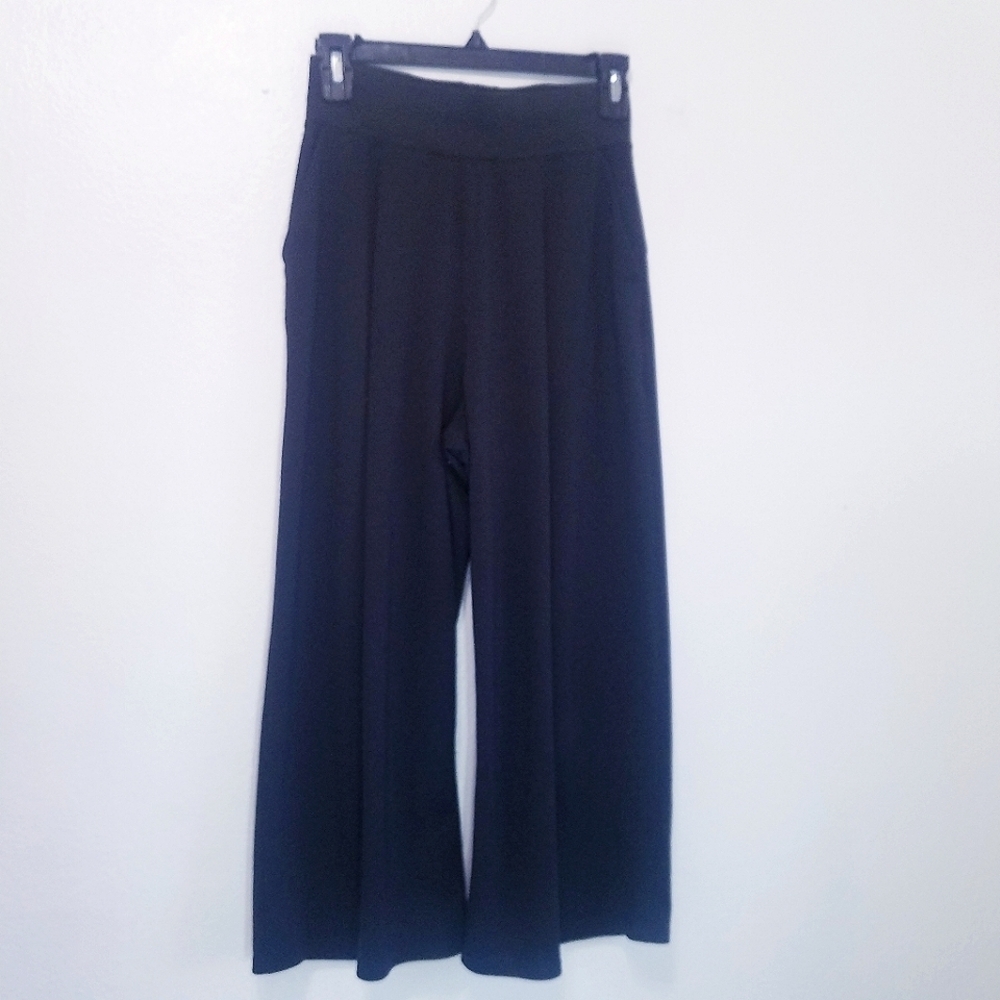 🌸 Lululemon | Wide Leg Pleated Pants size‎ 4, Black